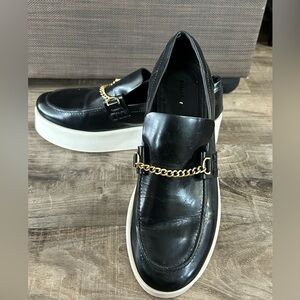 Céline Golden chain loafers.
Designed by Phoebe Philo. Made in Italy.